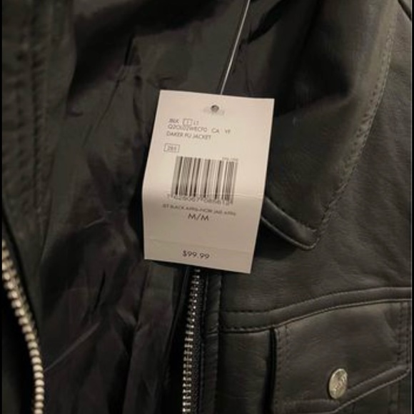 ❌❌SOLD❌❌ Guess leather black jacket - Picture 4 of 5